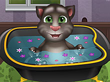 Baby Talking Tom Bathing