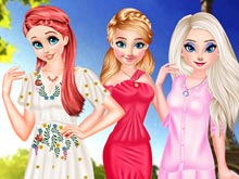 Disney Princesses Eiffel Tower Visiting