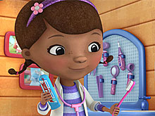 Doc McStuffins cleans teeth