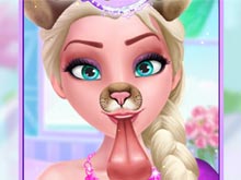 Elsa's Funny Selfie