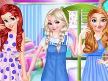 Princesses College Dorm Party