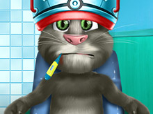 Talking Tom Surgeon